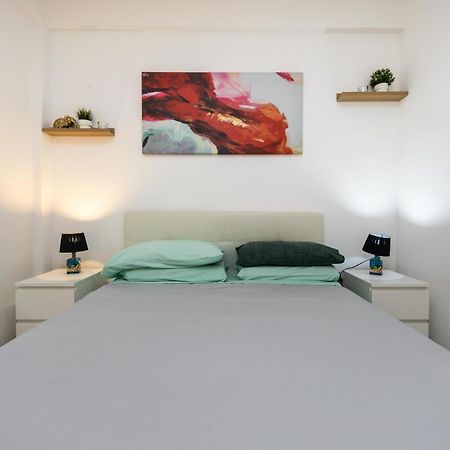 Lotus - Appartamento Sul Mare A Ostia Con Giardino Relax 외부 사진